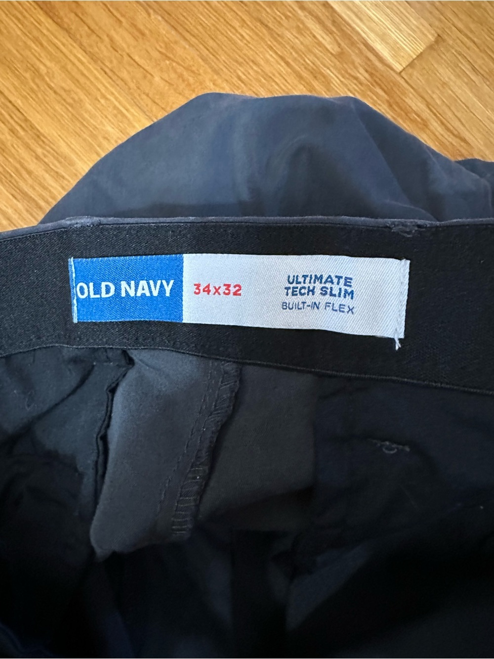 Bundle of 4 Old Navy Men's Ultimate Tech Slim Pants 34X32 - Picture 5 of 6